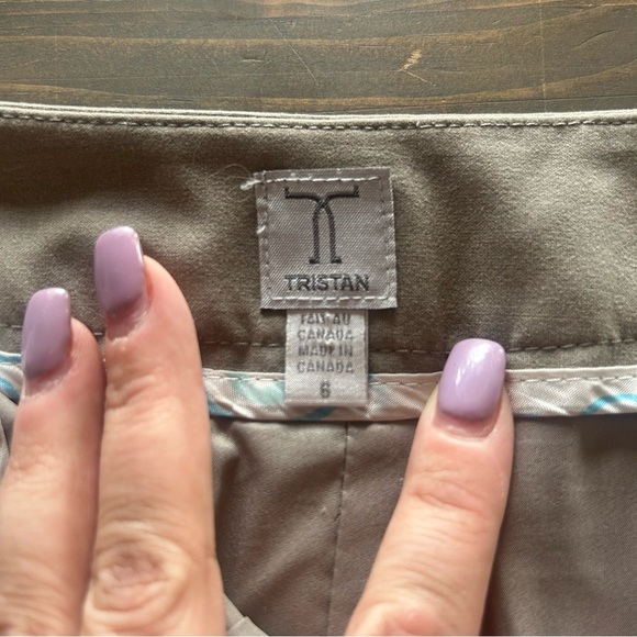 TRISTAN size 6 khaki pencil skirt with slit up the middle with silk lining - Picture 4 of 9